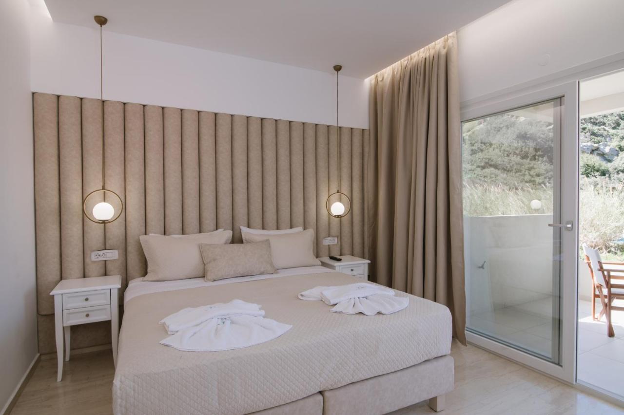 Dora Apartments Agia Pelagia  Extérieur photo